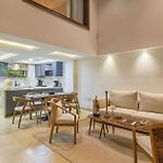 Casa Fales